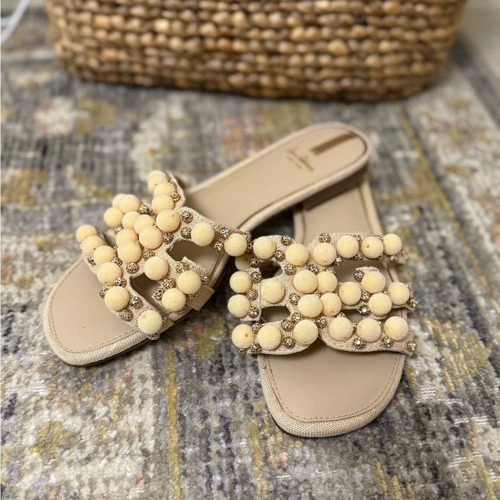 Sam Edelman Bay 19 NEW Beige nude Pom-Pom flat Sandals - Picture 9 of 9